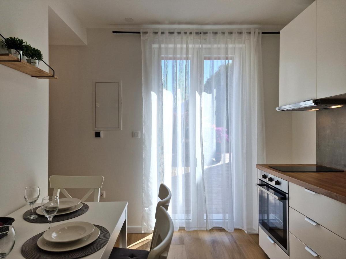 Apartments Miamare Primosten Luaran gambar