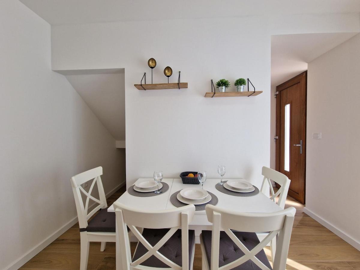 Apartments Miamare Primosten Luaran gambar