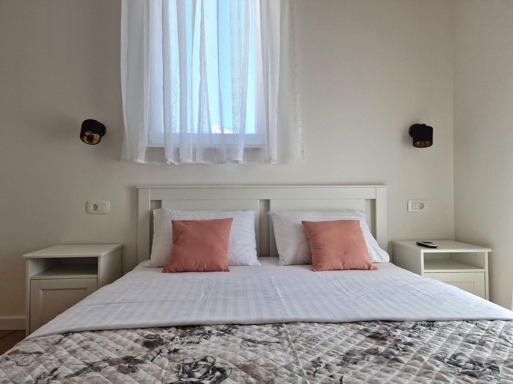 Apartments Miamare Primosten Luaran gambar