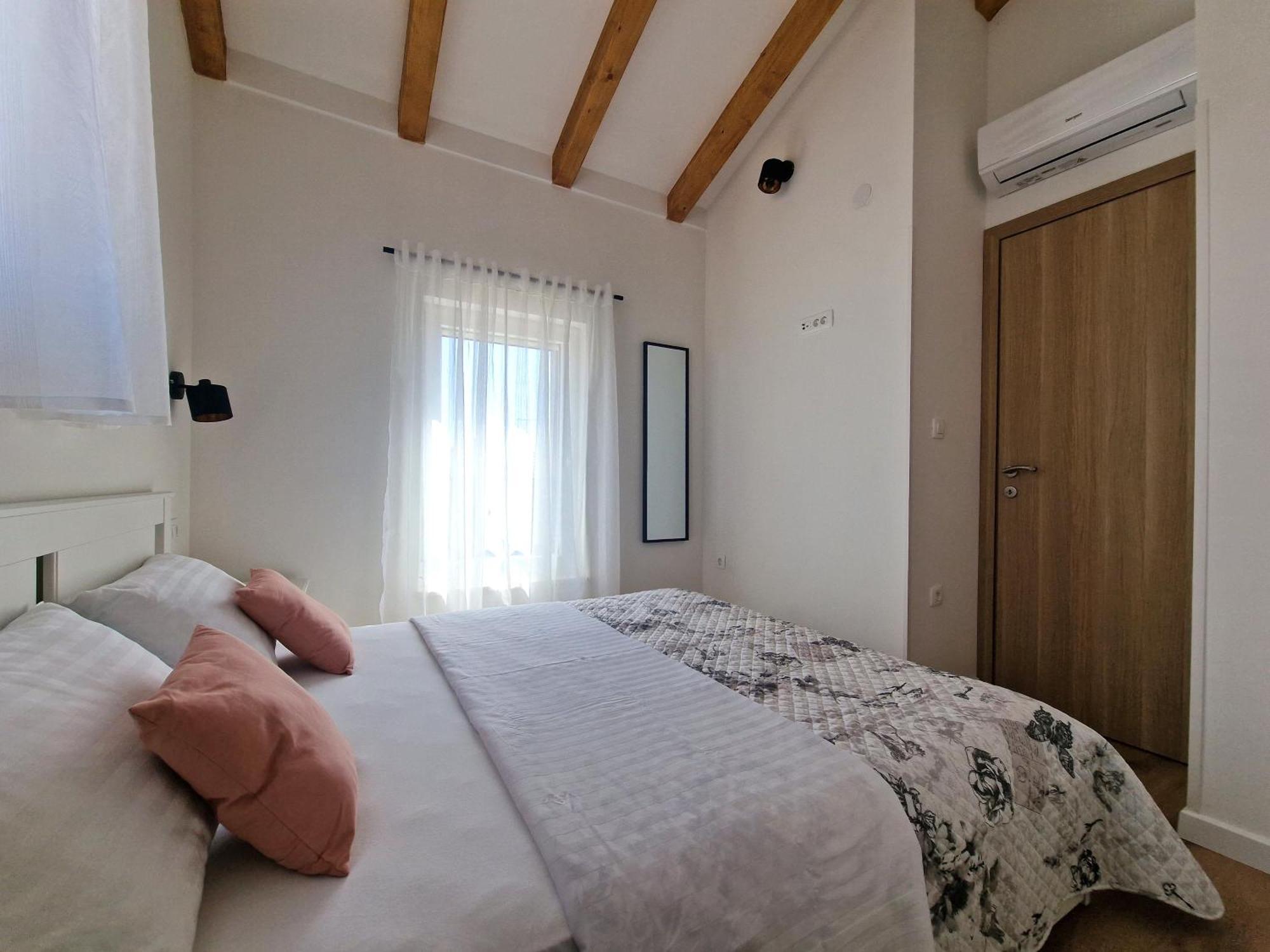 Apartments Miamare Primosten Luaran gambar