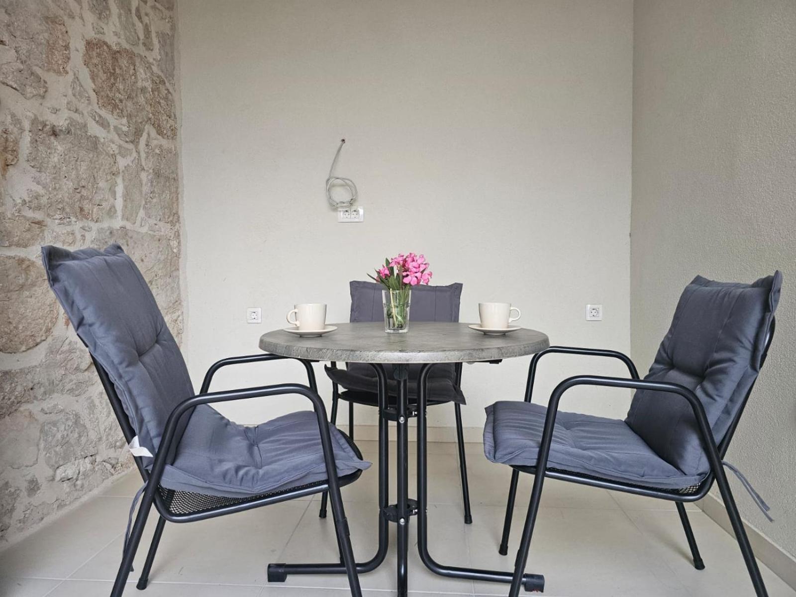Apartments Miamare Primosten Luaran gambar